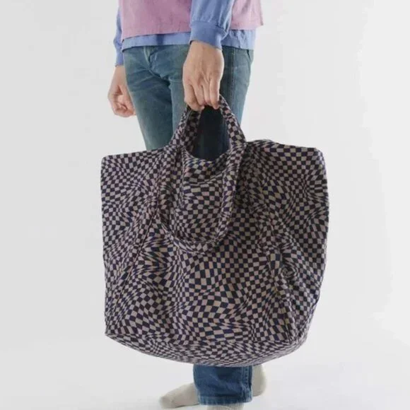 Baggu Travel Cloud Bag - Indigo Trippy Checker - Picture 2 of 3